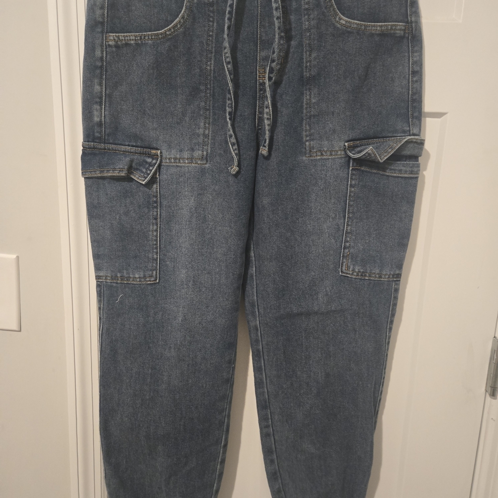 No Boundaries Denim Jeans with Stitch Detail
